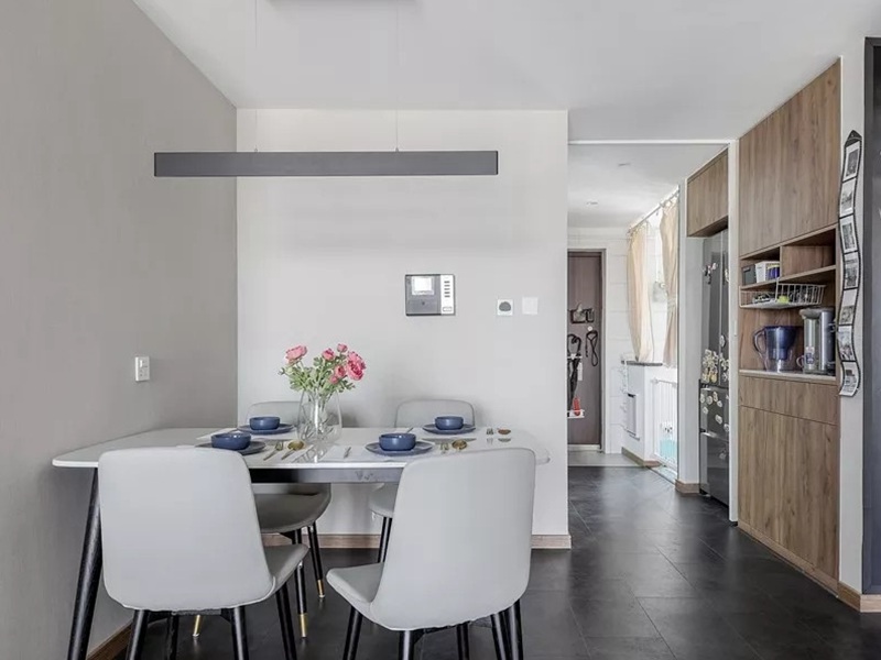 深圳餐桌安裝哪里找專業(yè)師傅，深圳餐桌安裝人工費多少錢